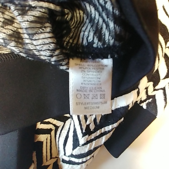 Collective Concepts Herringbone Sweater - Picture 5 of 5